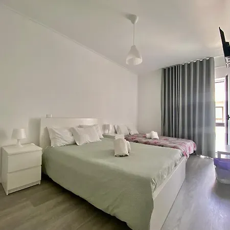 招待所 Moreira's Past3