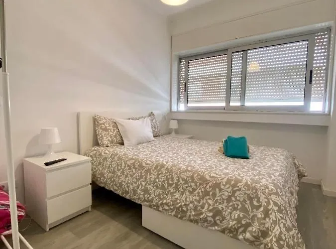 Moreira's Past3 בית הארחה *